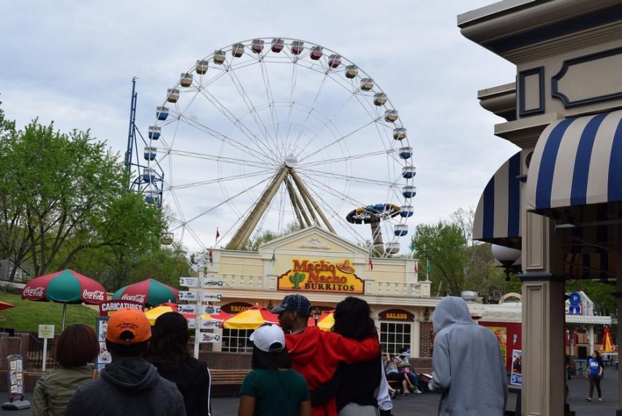 With warmer weather, seniors sense Six Flags trip around the corner